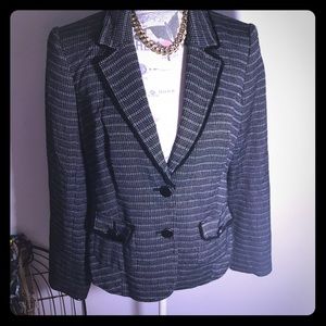 The Limited tweed jacket Size Med New beautiful🌺